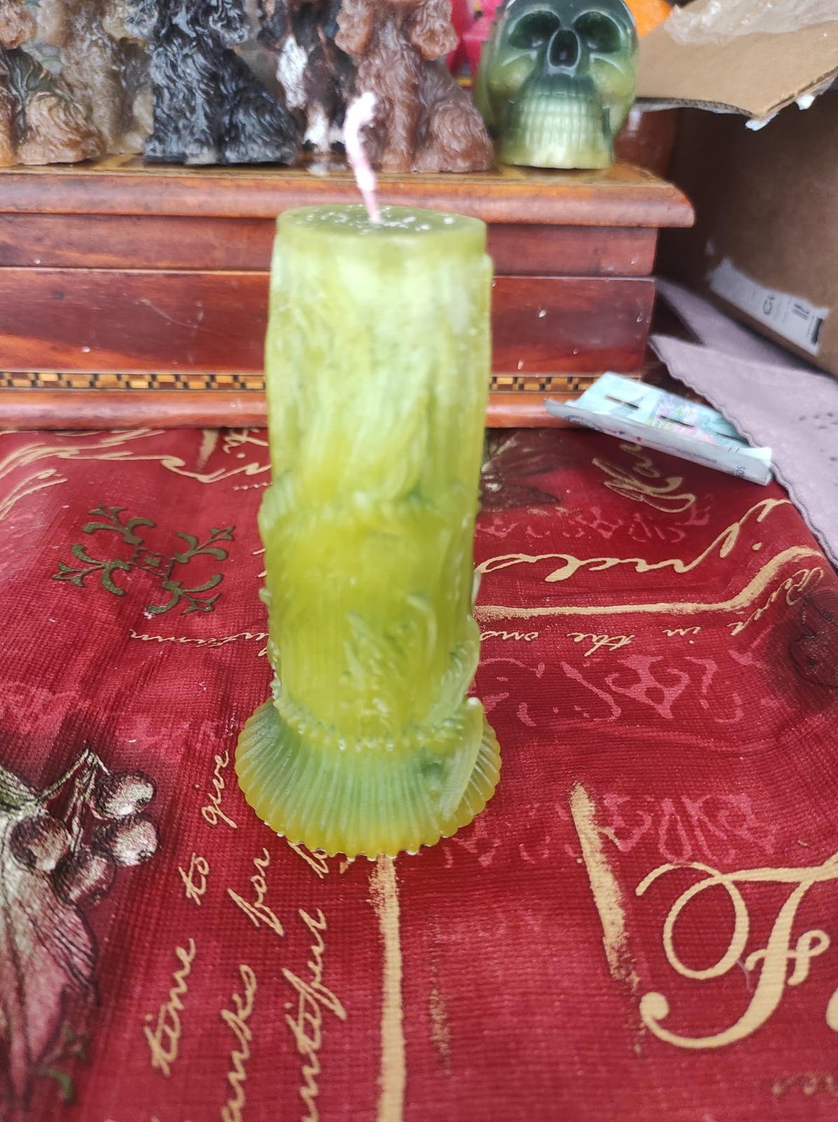 Vela en forma de torre (decorativas y aromáticas)