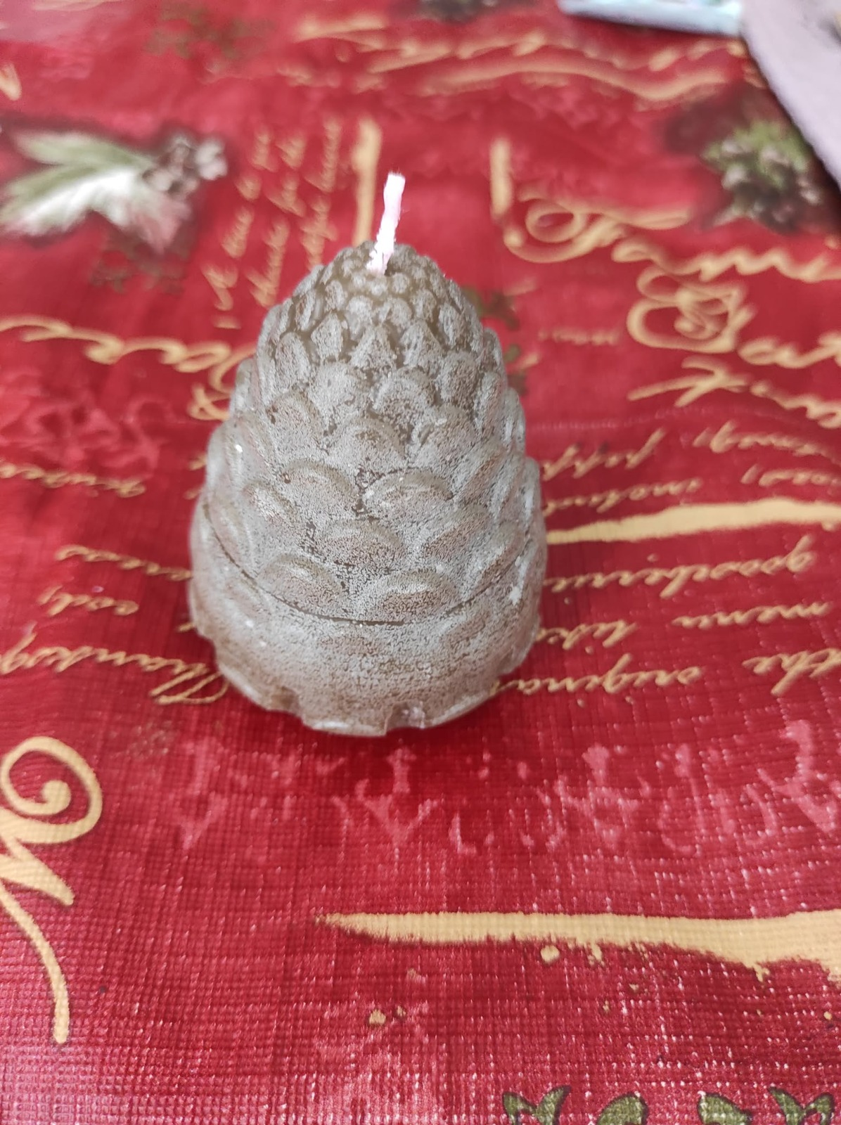 Vela de pino (decorativa y/o aromática)